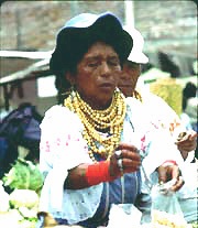 bbecumktwomen.JPG (33868 bytes)